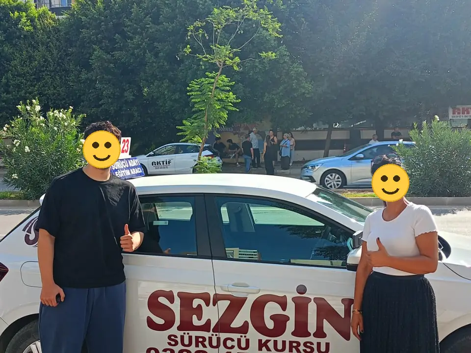 Eğitmenimiz ve kursiyerimiz ders çıkışında