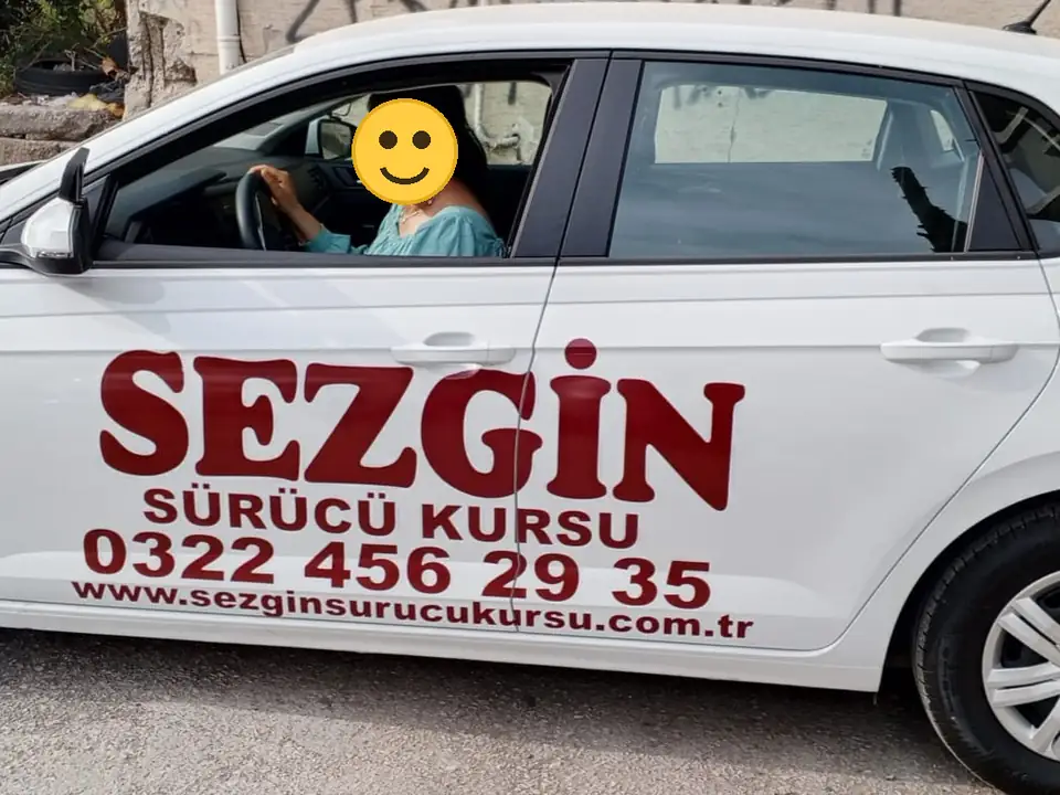 Eğitim aracımız ve kurs iletişim bilgileri